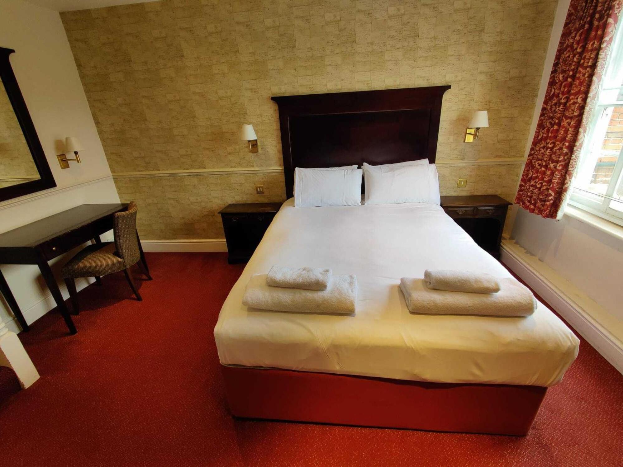The Crown Hotel Framlingham Habitación foto